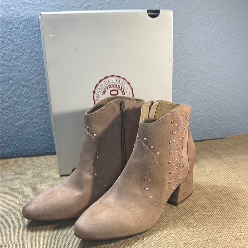 NWT SO Taupe Studded Ankle Booties